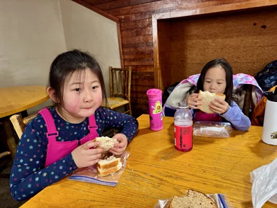 Elizabeth and Deborah eating lunch